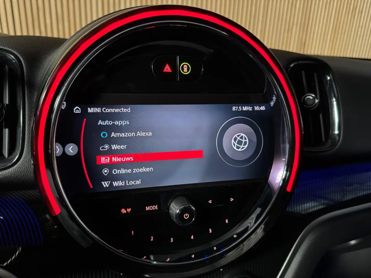 Mini 1.5 Cooper MINI Yours PANO|LEER|HUD|DAB|MEMORY|CRUISECONTROL|CARPLAY/ANDROID|19 INCH LMV