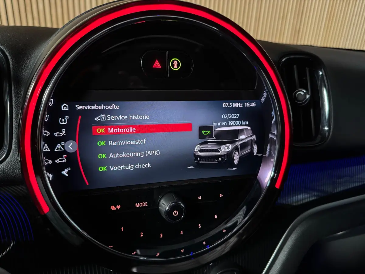 Mini 1.5 Cooper MINI Yours PANO|LEER|HUD|DAB|MEMORY|CRUISECONTROL|CARPLAY/ANDROID|19 INCH LMV