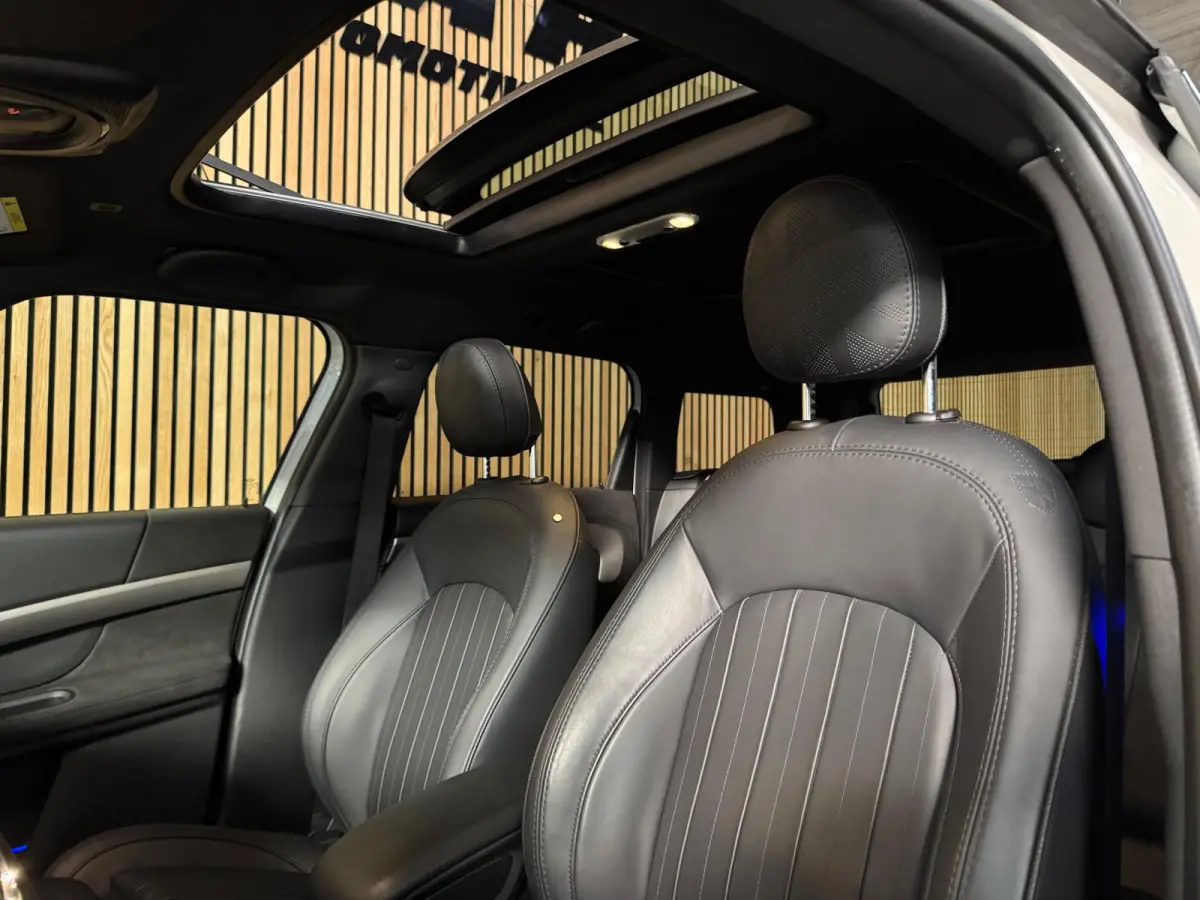 Mini 1.5 Cooper MINI Yours PANO|LEER|HUD|DAB|MEMORY|CRUISECONTROL|CARPLAY/ANDROID|19 INCH LMV