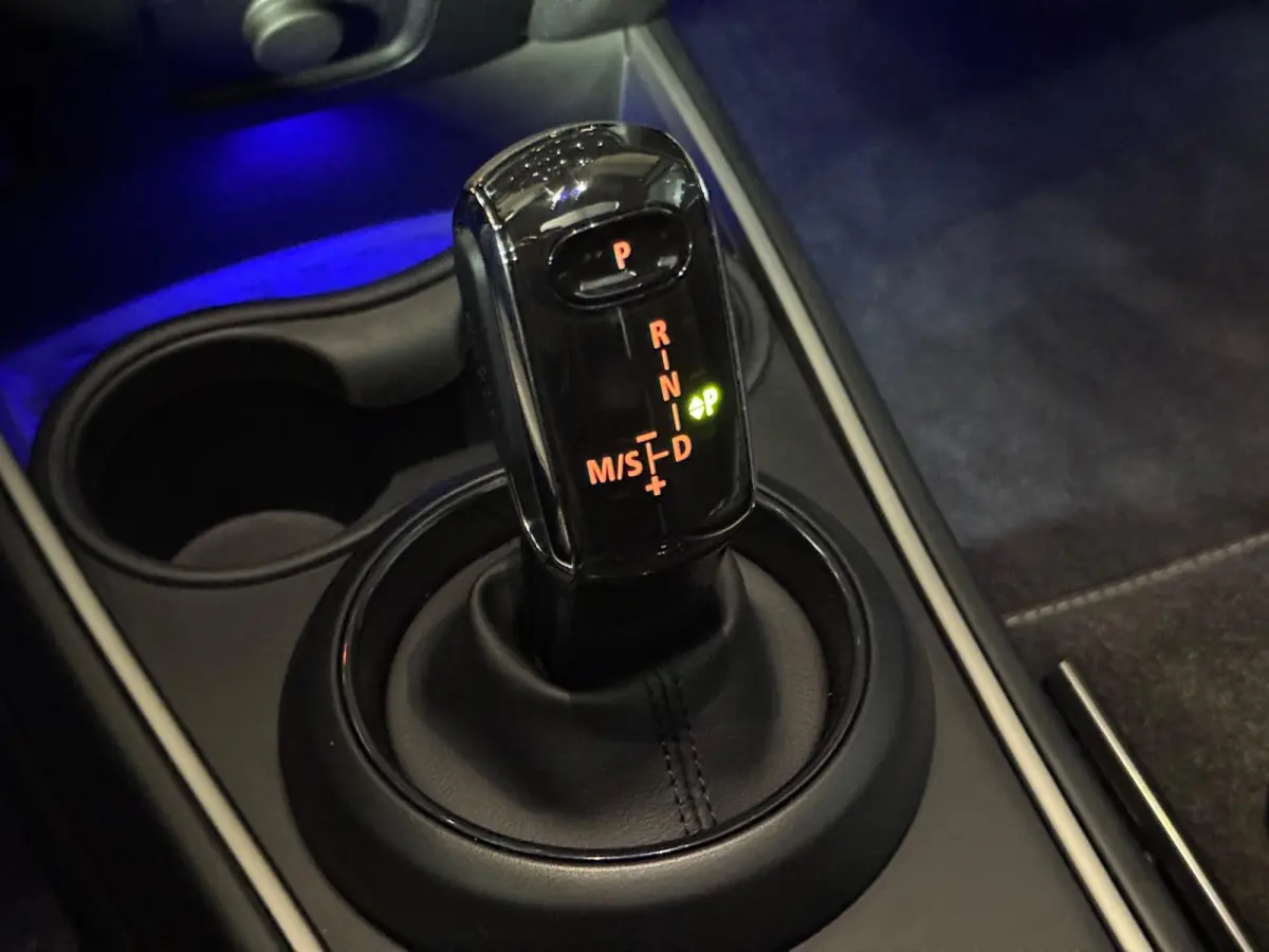 Mini 1.5 Cooper MINI Yours PANO|LEER|HUD|DAB|MEMORY|CRUISECONTROL|CARPLAY/ANDROID|19 INCH LMV