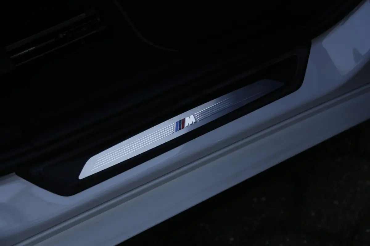 2.0i xDrive High Executive M-Sport*Perfect Onderh.*Pano/ACC/H&K/Leder/Stoelverw./HUD/Memorie/Rijstrook/LED/Camera/Parkeersens.V+A/19 inch LM*