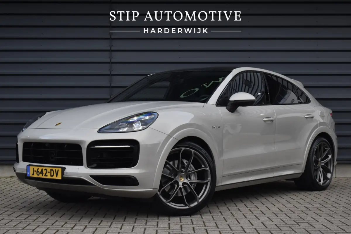 3.0 E-Hybrid 462pk Lightweight Sport Package | Carbon Dak | ACC | 22'' GT Design | Matrix PDLS+ | Luchtvering | 360 Camera |