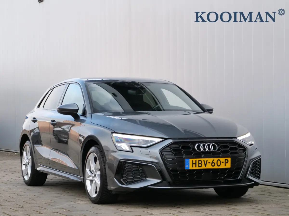 45 TFSI e S edition Competition 204 Pk Automaat DAB / Apple Carplay / Camera / S-Line
