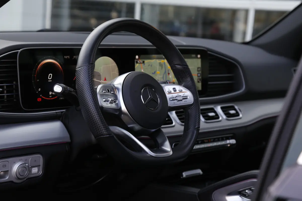 350 e Plug in hybride 4MATIC AMG*Perfect MB Onderh.*Pano/Elek. Trekhaak/Burmester/ACC met stuurhulp/Sfeer/Apple Carplay-Android/Dodehoek/VOL*
