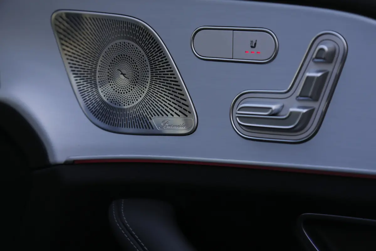 350 e Plug in hybride 4MATIC AMG*Perfect MB Onderh.*Pano/Elek. Trekhaak/Burmester/ACC met stuurhulp/Sfeer/Apple Carplay-Android/Dodehoek/VOL*