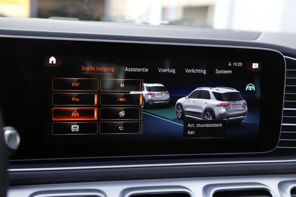 350 e Plug in hybride 4MATIC AMG*Perfect MB Onderh.*Pano/Elek. Trekhaak/Burmester/ACC met stuurhulp/Sfeer/Apple Carplay-Android/Dodehoek/VOL*