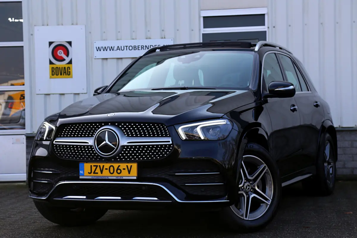 350 e Plug in hybride 4MATIC AMG*Perfect MB Onderh.*Pano/Elek. Trekhaak/Burmester/ACC met stuurhulp/Sfeer/Apple Carplay-Android/Dodehoek/VOL*