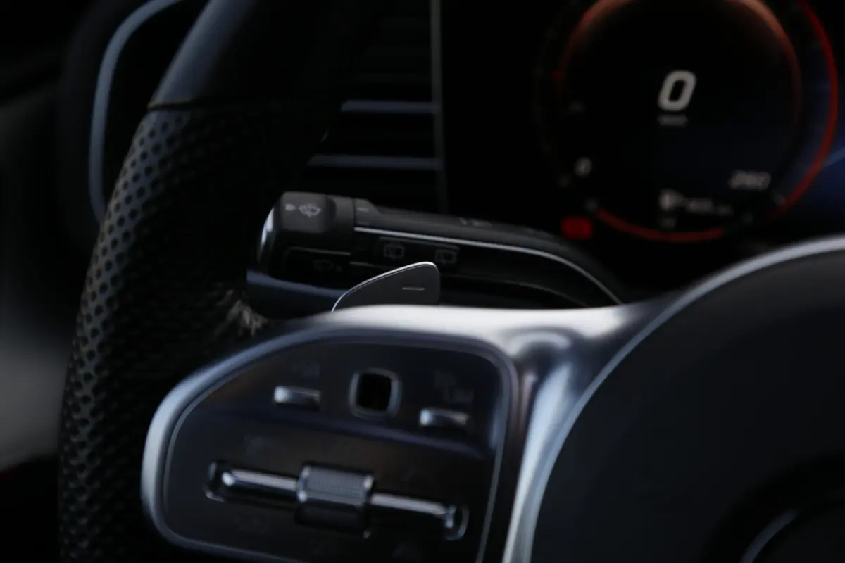 350 e Plug in hybride 4MATIC AMG*Perfect MB Onderh.*Pano/Elek. Trekhaak/Burmester/ACC met stuurhulp/Sfeer/Apple Carplay-Android/Dodehoek/VOL*