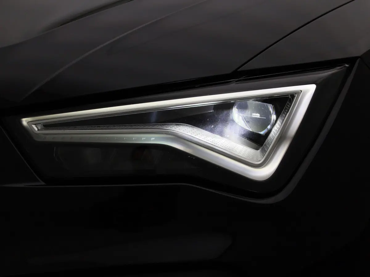 1.5 TSI Style Business Intense | Panoramadak | Trekhaak | Navigatie | Apple Carplay / Android Auto | Achteruitrijcamera | Cruise Control | Climate Control | Lichtmetalen Velgen |