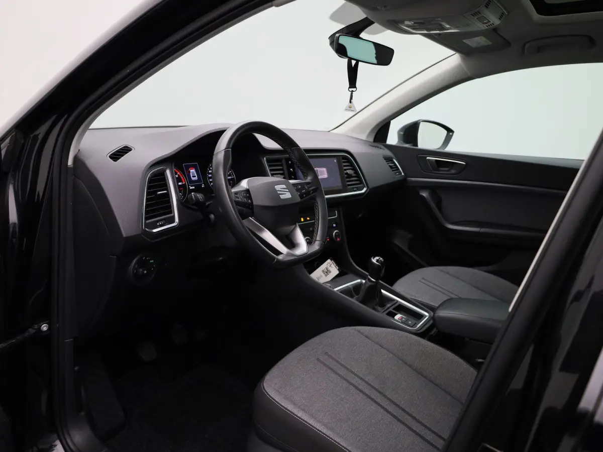 1.5 TSI Style Business Intense | Panoramadak | Trekhaak | Navigatie | Apple Carplay / Android Auto | Achteruitrijcamera | Cruise Control | Climate Control | Lichtmetalen Velgen |