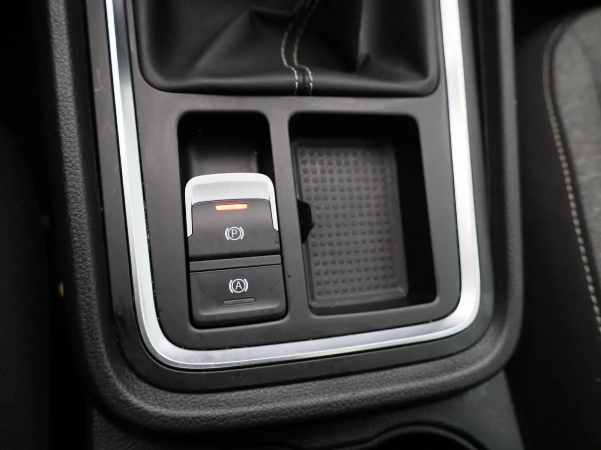1.5 TSI Style Business Intense | Panoramadak | Trekhaak | Navigatie | Apple Carplay / Android Auto | Achteruitrijcamera | Cruise Control | Climate Control | Lichtmetalen Velgen |