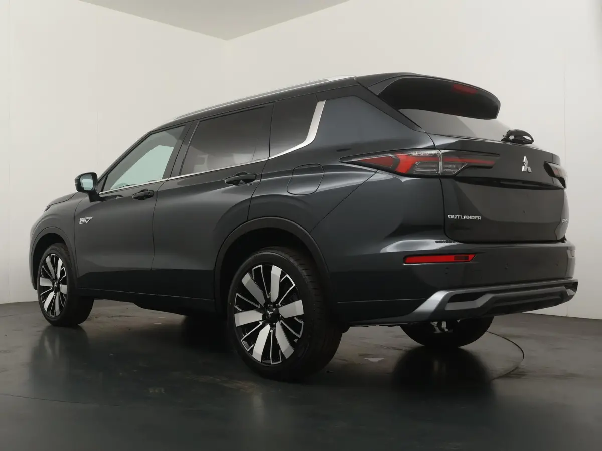 2.4 PHEV Instyle+ | Cognac Leder | Panoramadak | Gevent. Leder |