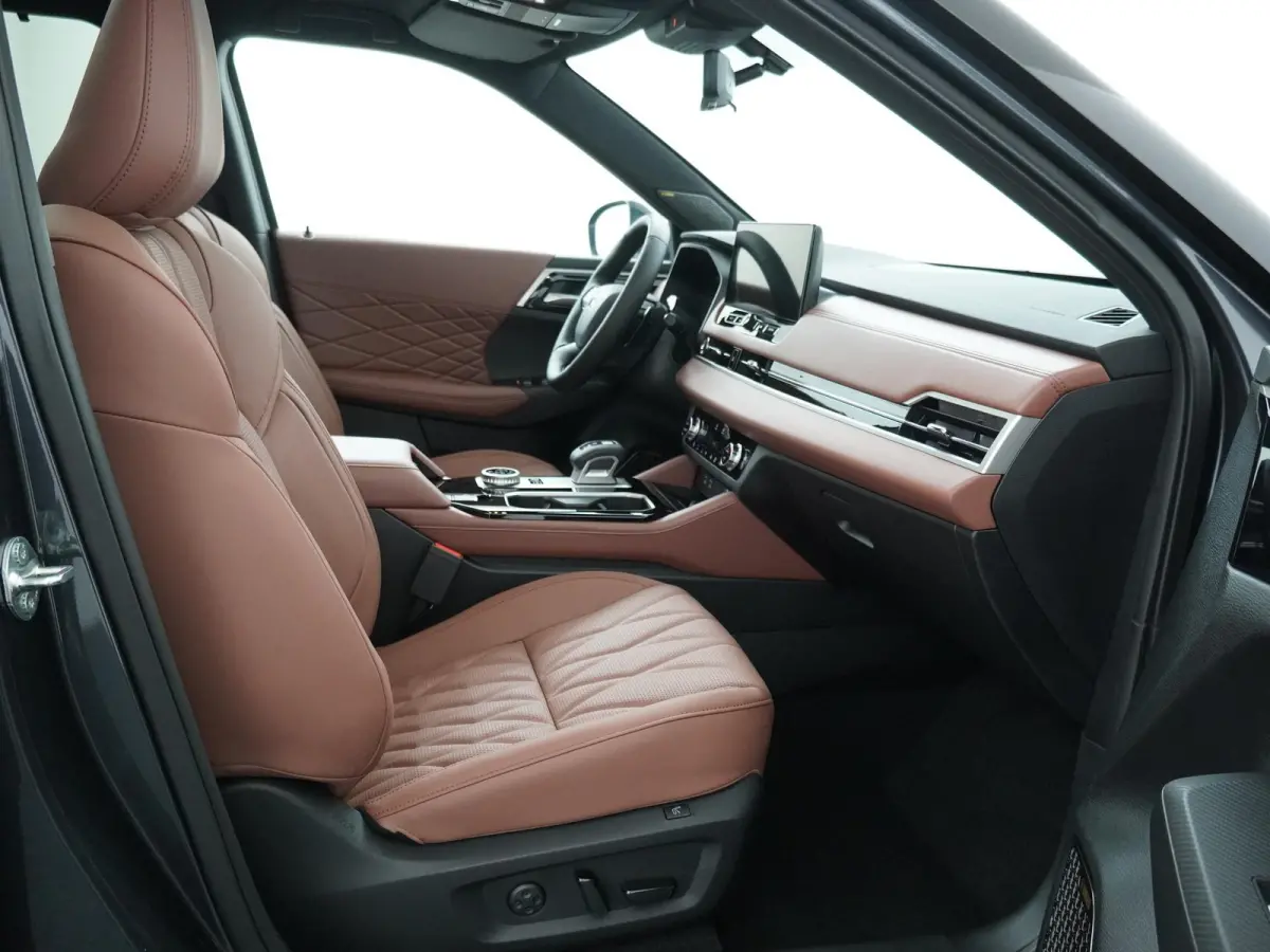 2.4 PHEV Instyle+ | Cognac Leder | Panoramadak | Gevent. Leder |