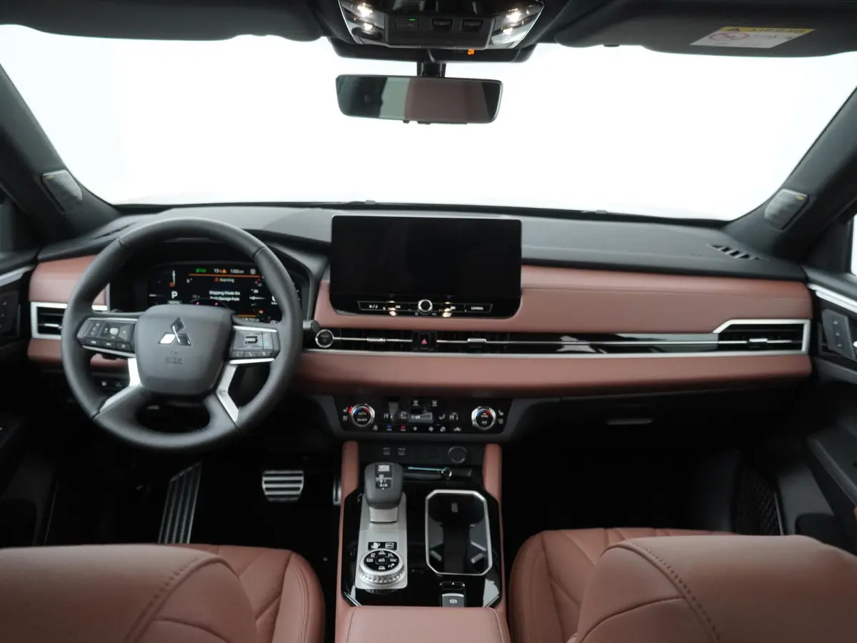2.4 PHEV Instyle+ | Cognac Leder | Panoramadak | Gevent. Leder |