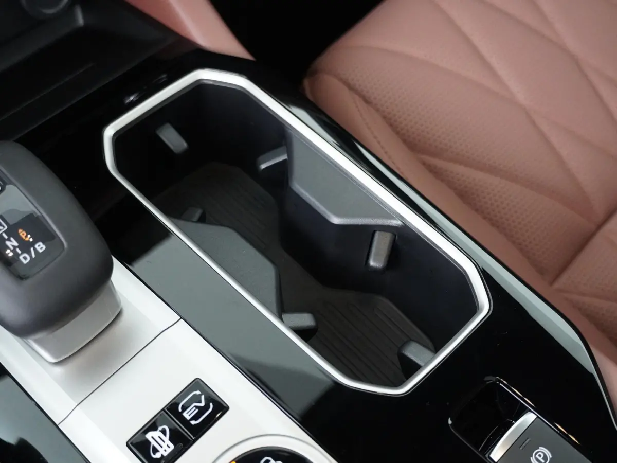 2.4 PHEV Instyle+ | Cognac Leder | Panoramadak | Gevent. Leder |