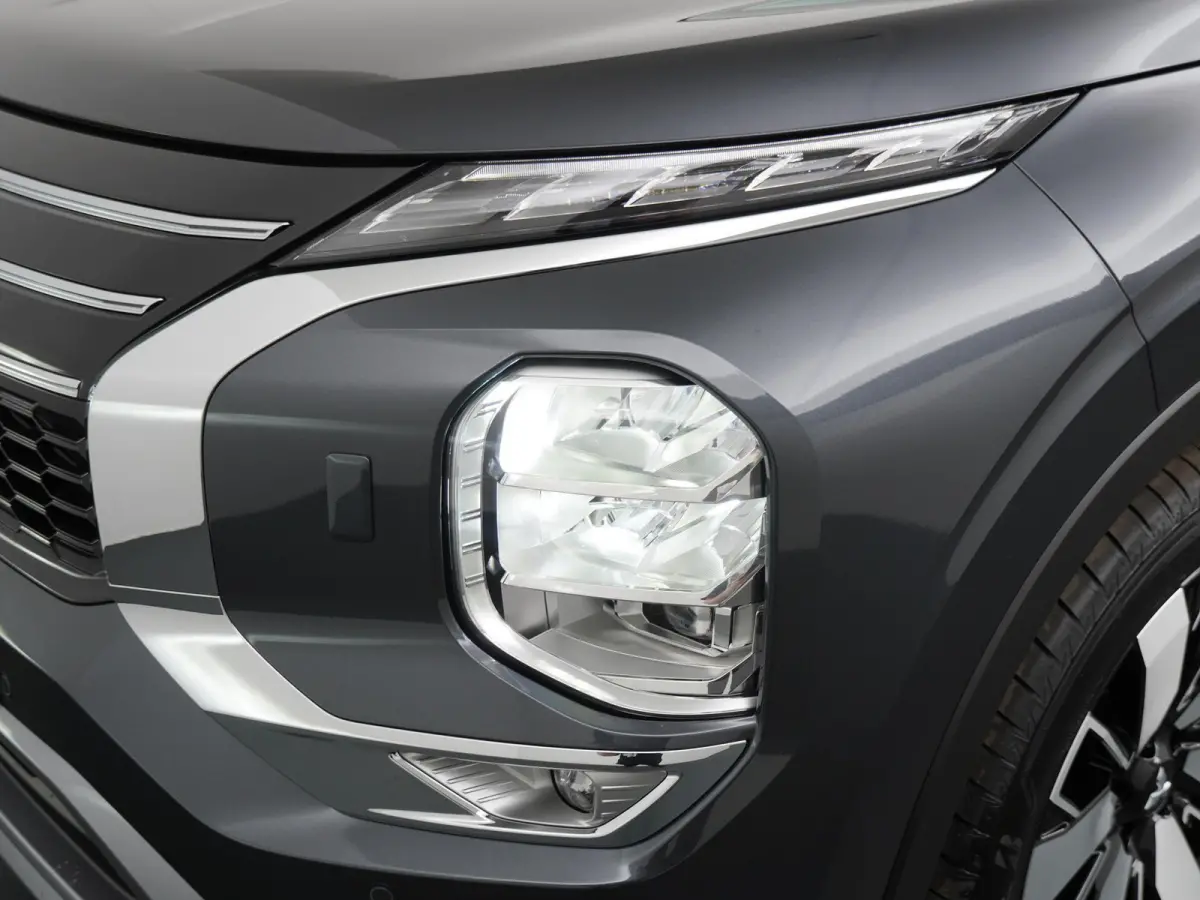 2.4 PHEV Instyle+ | Cognac Leder | Panoramadak | Gevent. Leder |