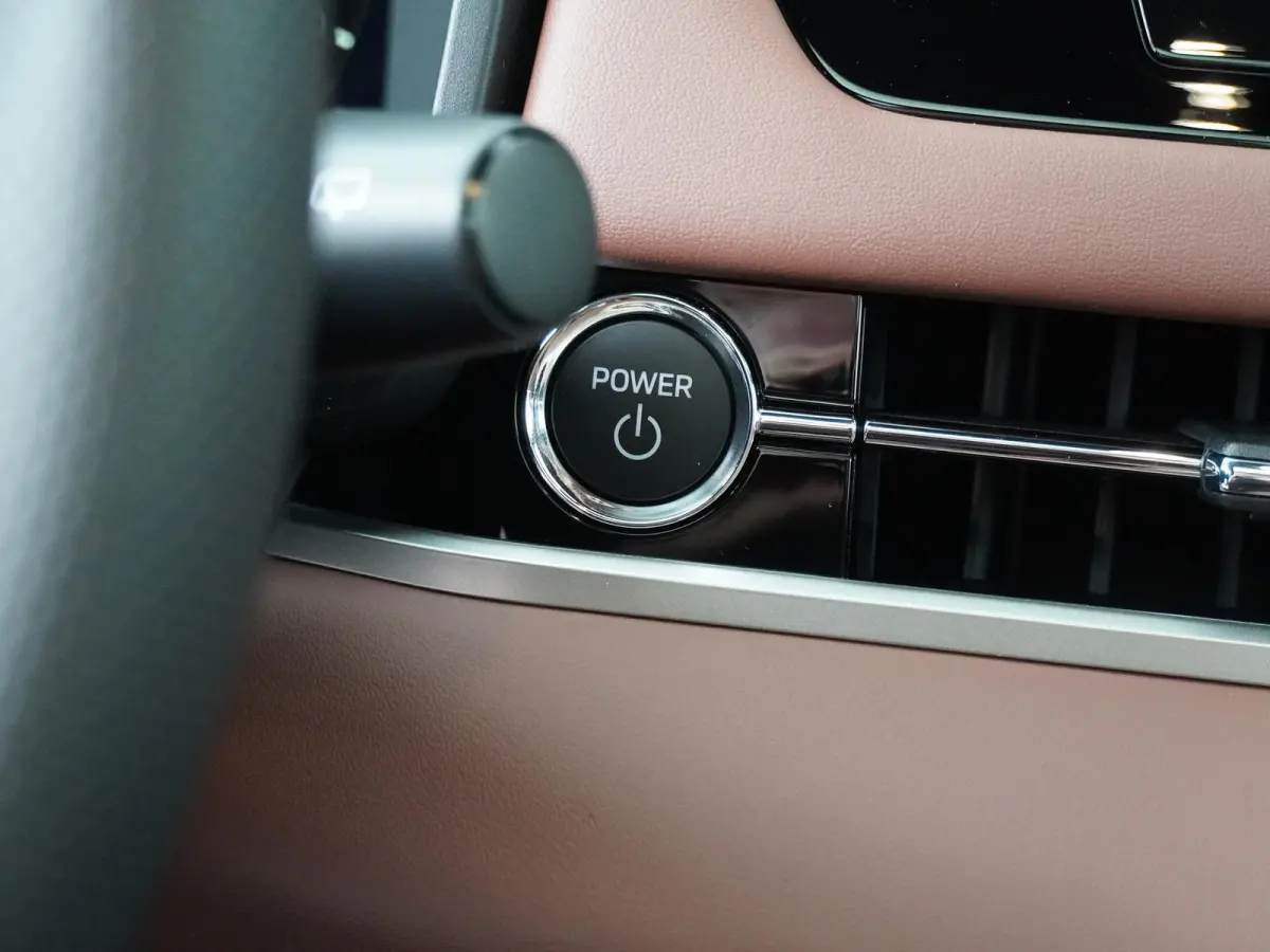 2.4 PHEV Instyle+ | Cognac Leder | Panoramadak | Gevent. Leder |