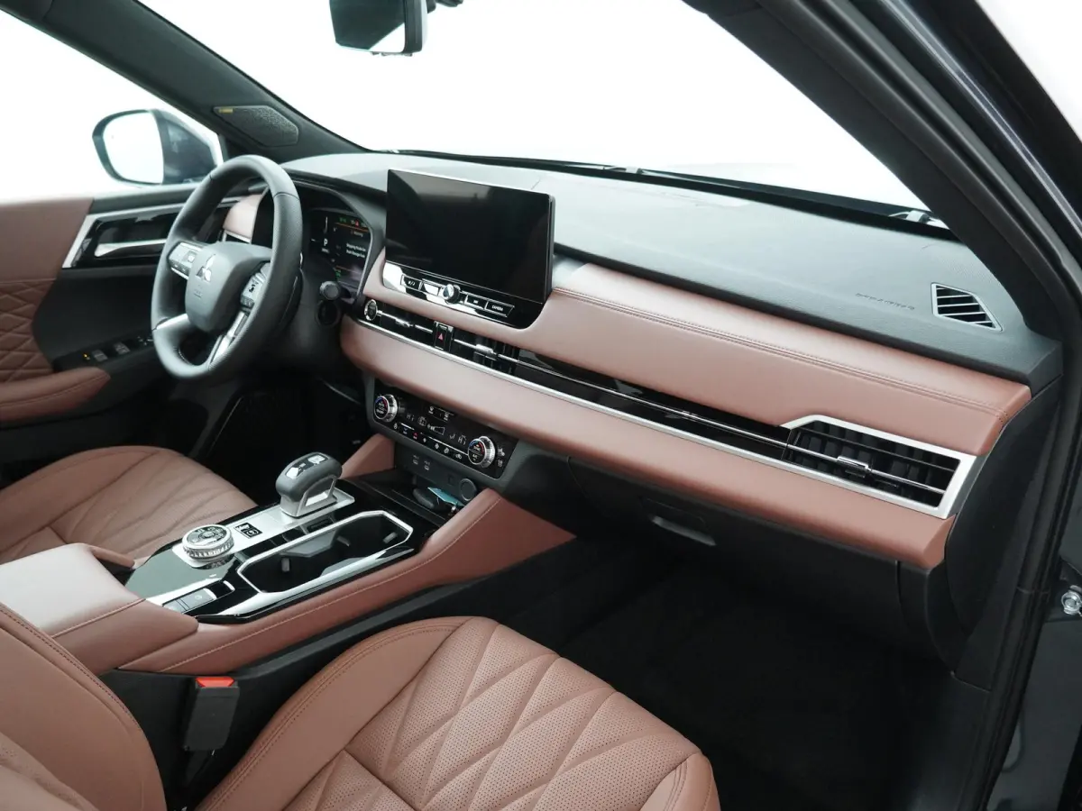 2.4 PHEV Instyle+ | Cognac Leder | Panoramadak | Gevent. Leder |