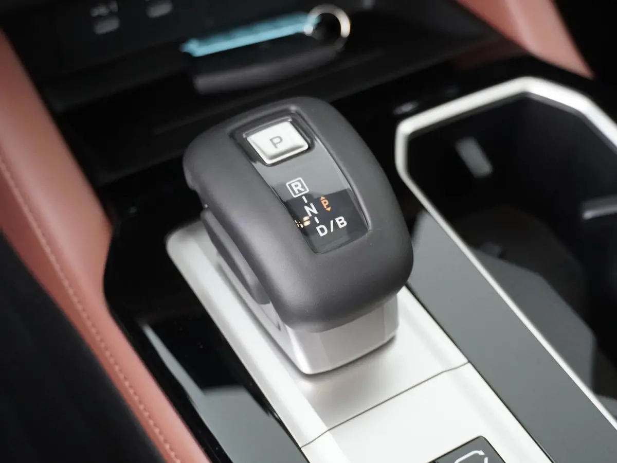 2.4 PHEV Instyle+ | Cognac Leder | Panoramadak | Gevent. Leder |