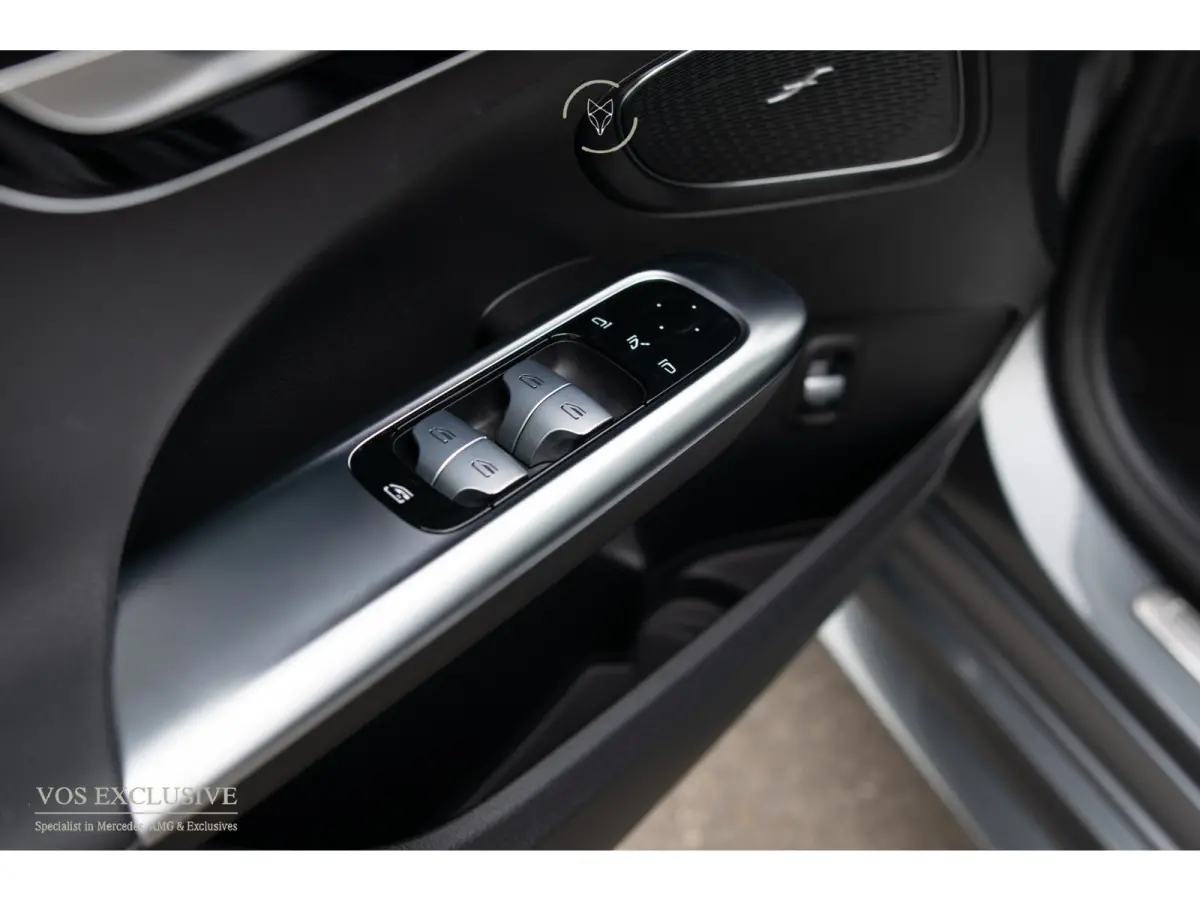 300 AMG Night Massage|ACC|Keyless|Pano|360°|Soundsysteem|LED|19"|New Service