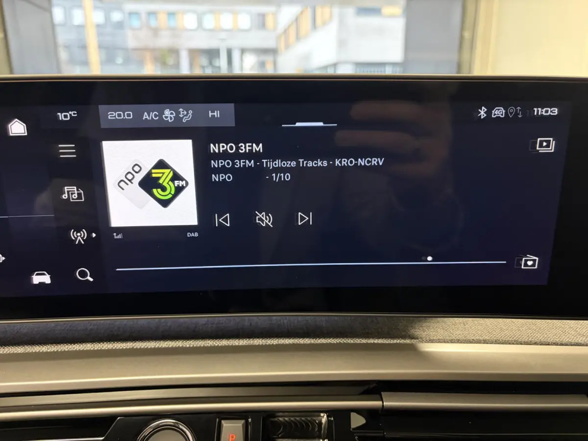 1.2 Hybrid 145 Allure Nieuw! Direct uit voorraad leverbaar! | 7-Zits | Climate Control | Camera | Full Map Navigatie | Apple Carplay / Android Auto