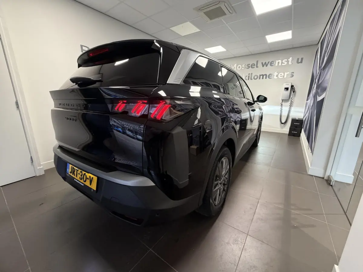 1.2 Hybrid 145 Allure Nieuw! Direct uit voorraad leverbaar! | 7-Zits | Climate Control | Camera | Full Map Navigatie | Apple Carplay / Android Auto