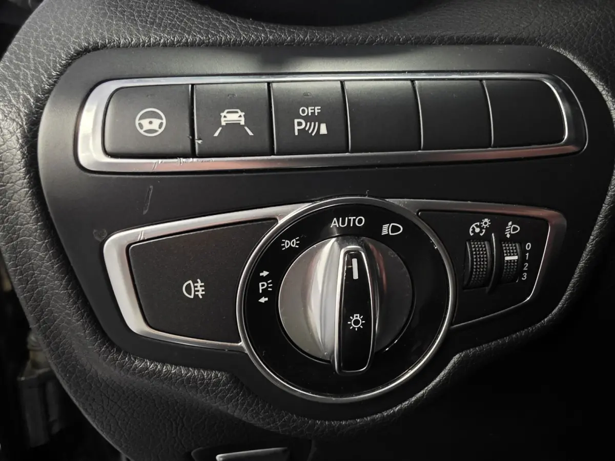 250 4MATIC Edition 1 Automaat – AMG Styling – Pano – Leer – Camera –