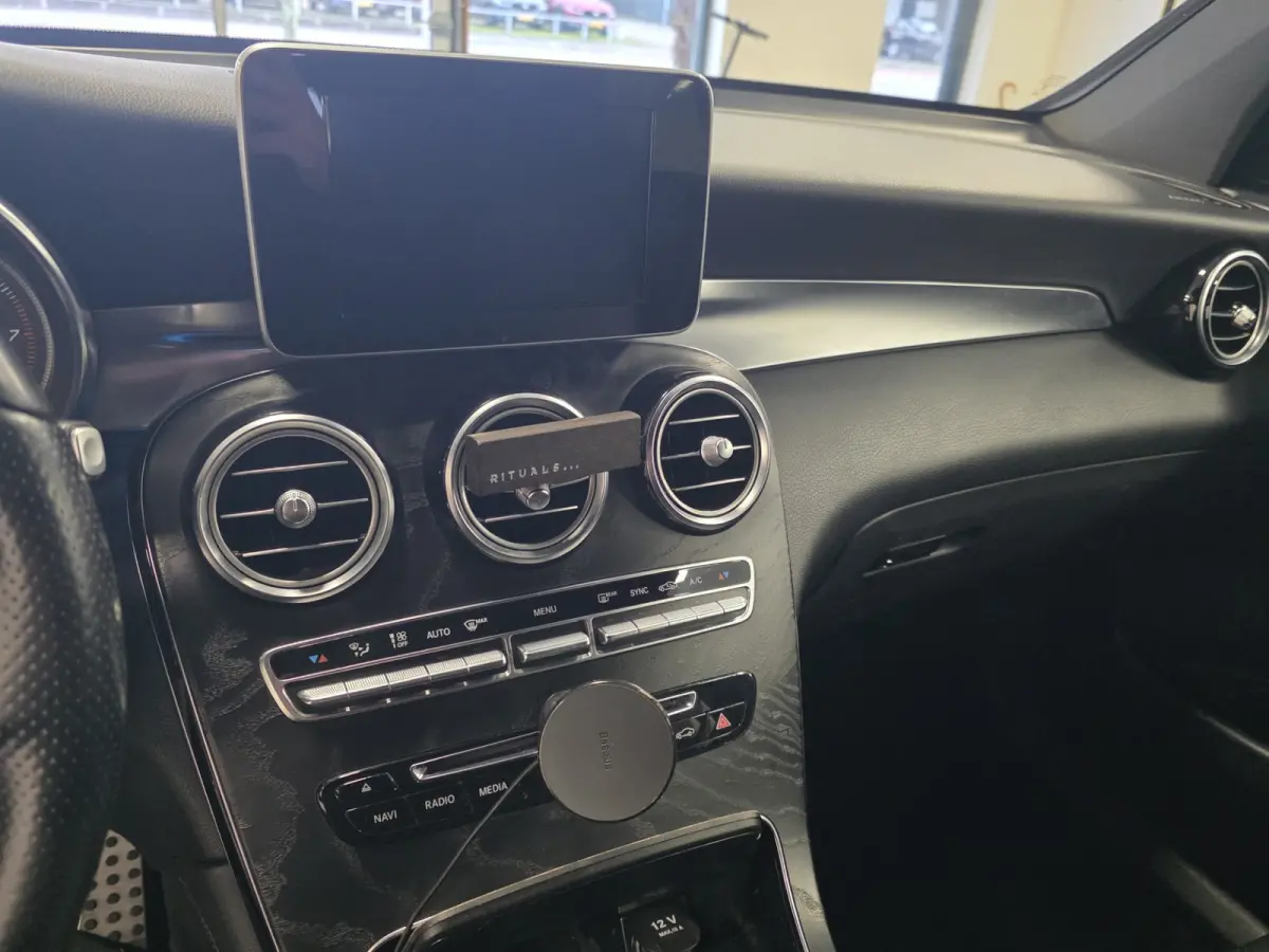 250 4MATIC Edition 1 Automaat – AMG Styling – Pano – Leer – Camera –