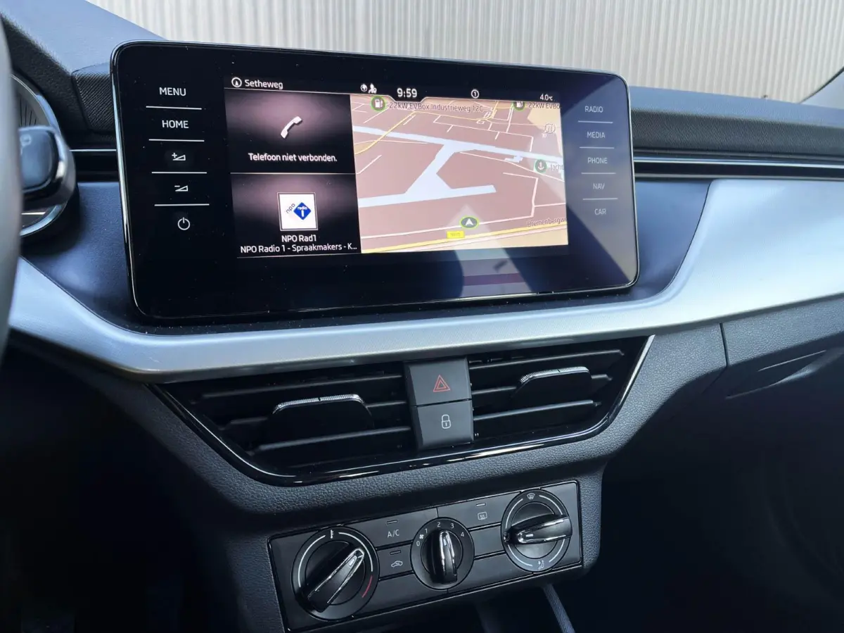 1.0 TSI 110pk Ambition | Navigatie | Smartlink | Cruise Control