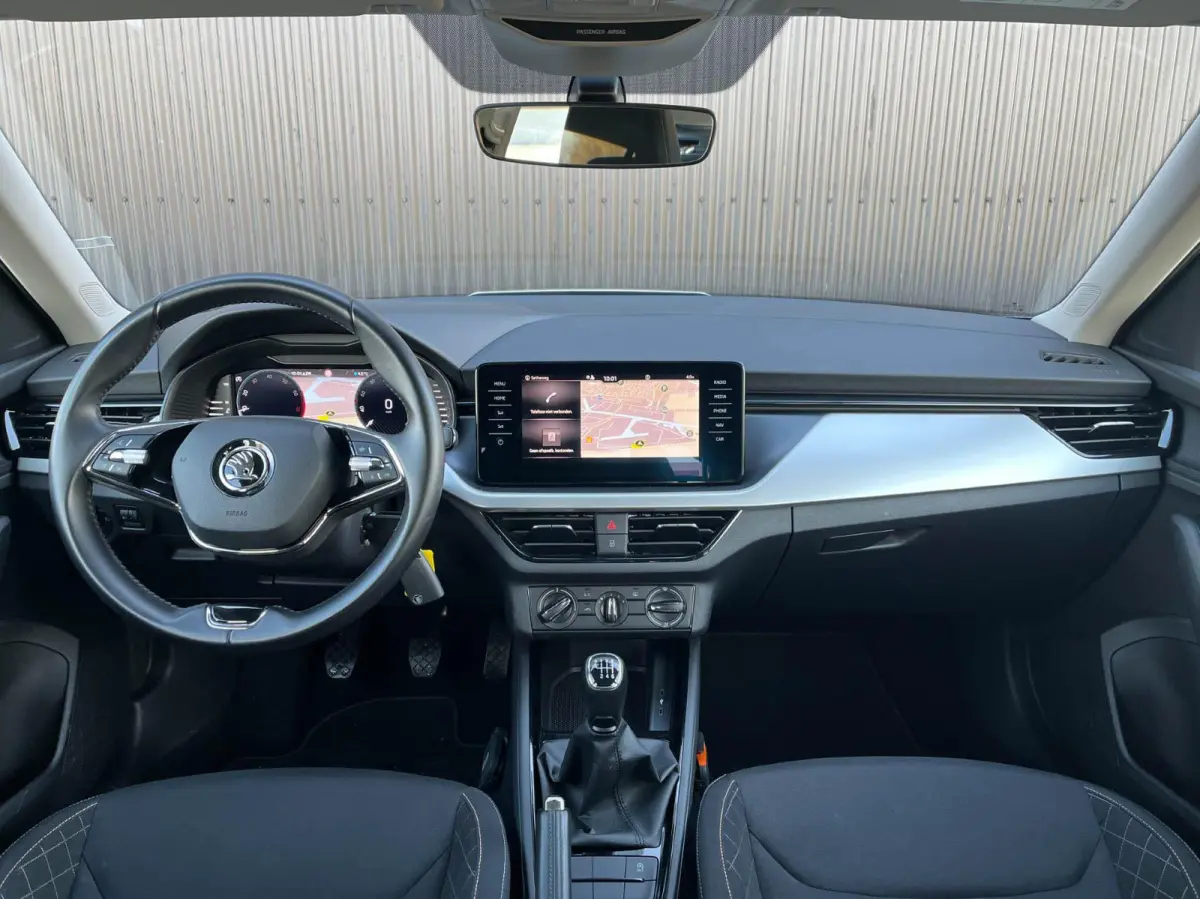1.0 TSI 110pk Ambition | Navigatie | Smartlink | Cruise Control