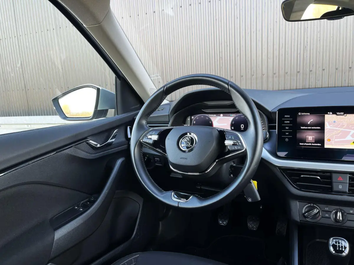 1.0 TSI 110pk Ambition | Navigatie | Smartlink | Cruise Control