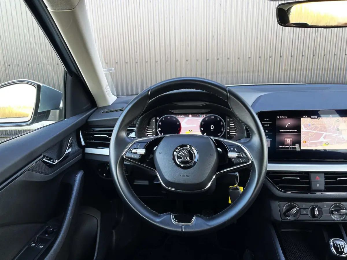 1.0 TSI 110pk Ambition | Navigatie | Smartlink | Cruise Control