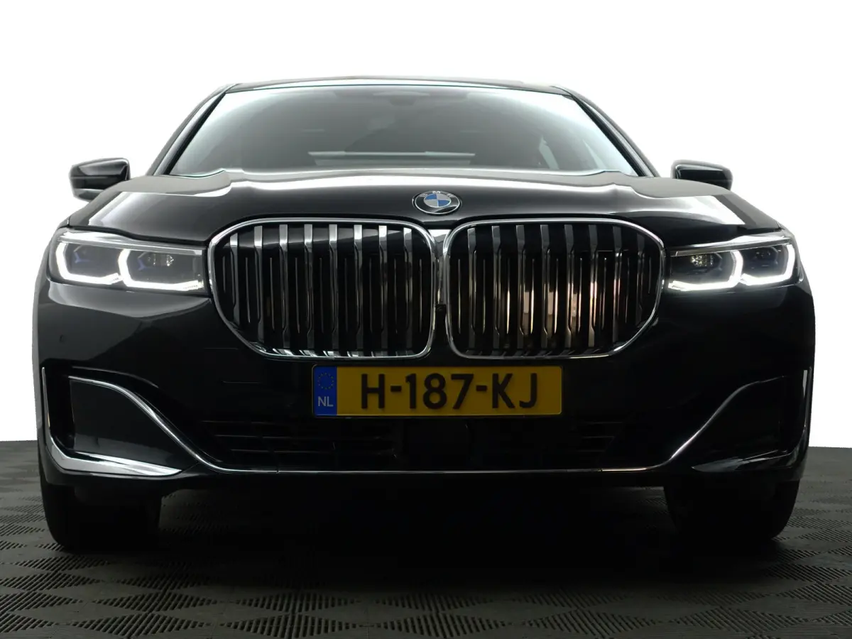 745Le xDrive Individual Aut- Panoramadak, Stoelventilatie, Softclose, Achterasbesturing, Head Up, Sfeerverlichting, Memory