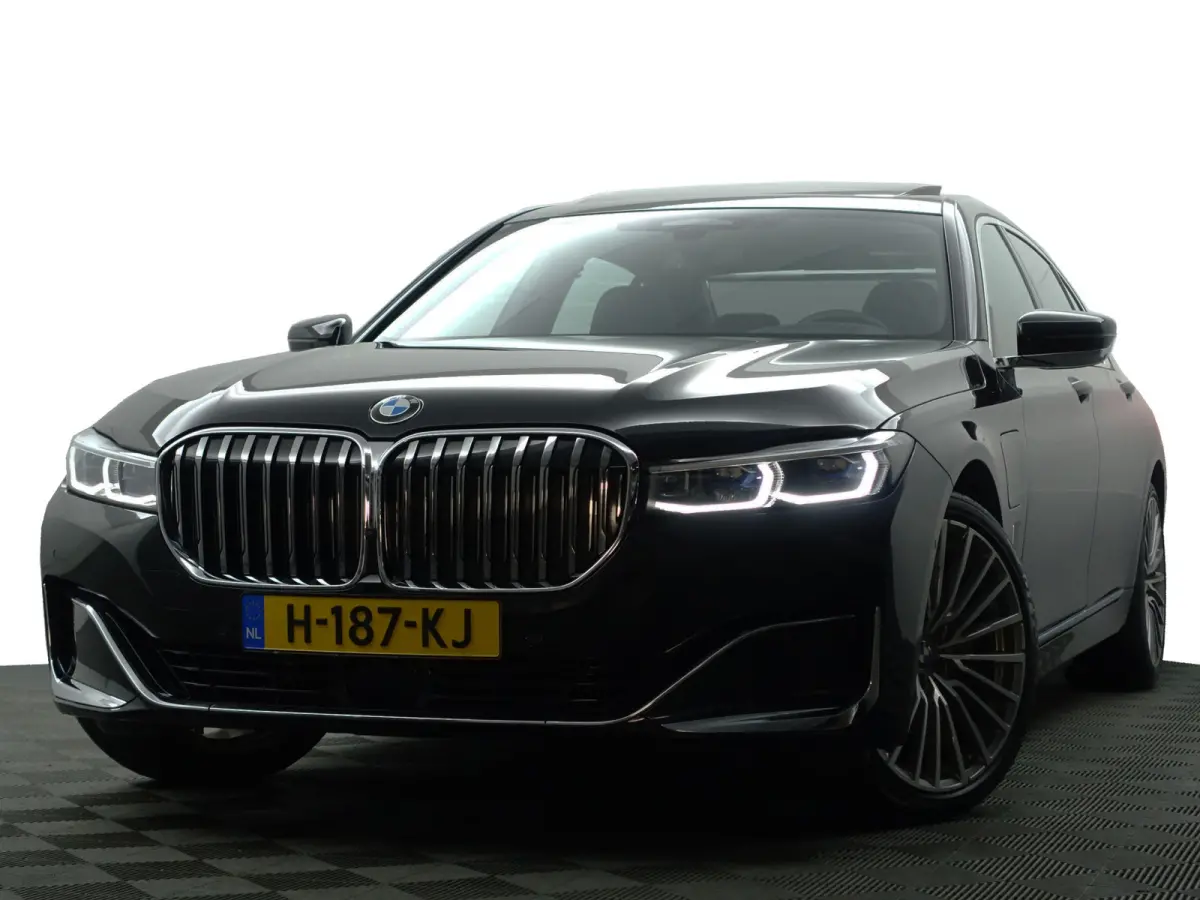 745Le xDrive Individual Aut- Panoramadak, Stoelventilatie, Softclose, Achterasbesturing, Head Up, Sfeerverlichting, Memory