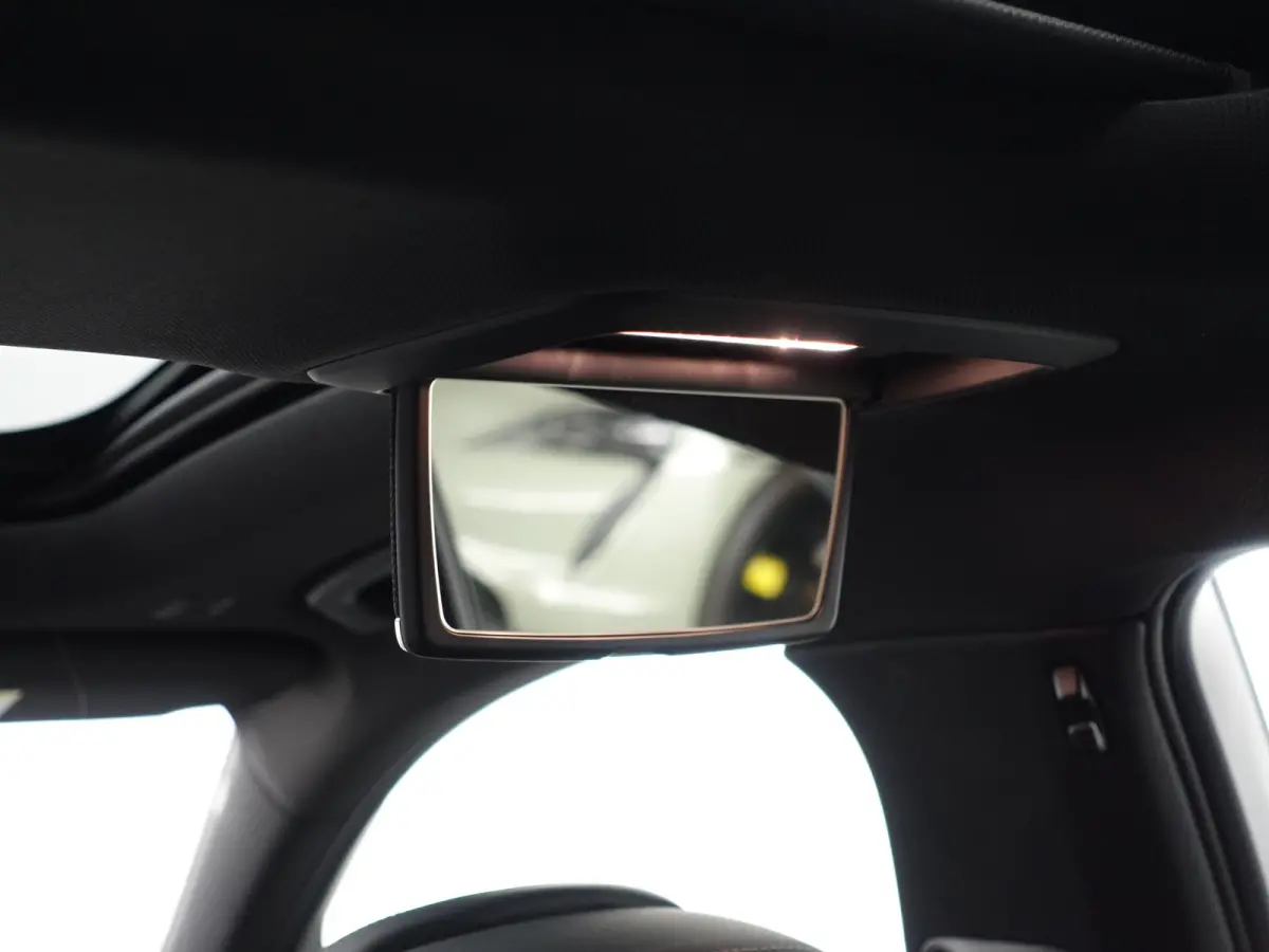 745Le xDrive Individual Aut- Panoramadak, Stoelventilatie, Softclose, Achterasbesturing, Head Up, Sfeerverlichting, Memory