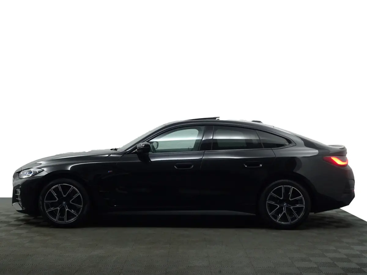 M50 High Executive 84 kWh- 94% SOH, Performance Seats, Laser Light, Schuifdak, Head Up, Sfeerverlichting