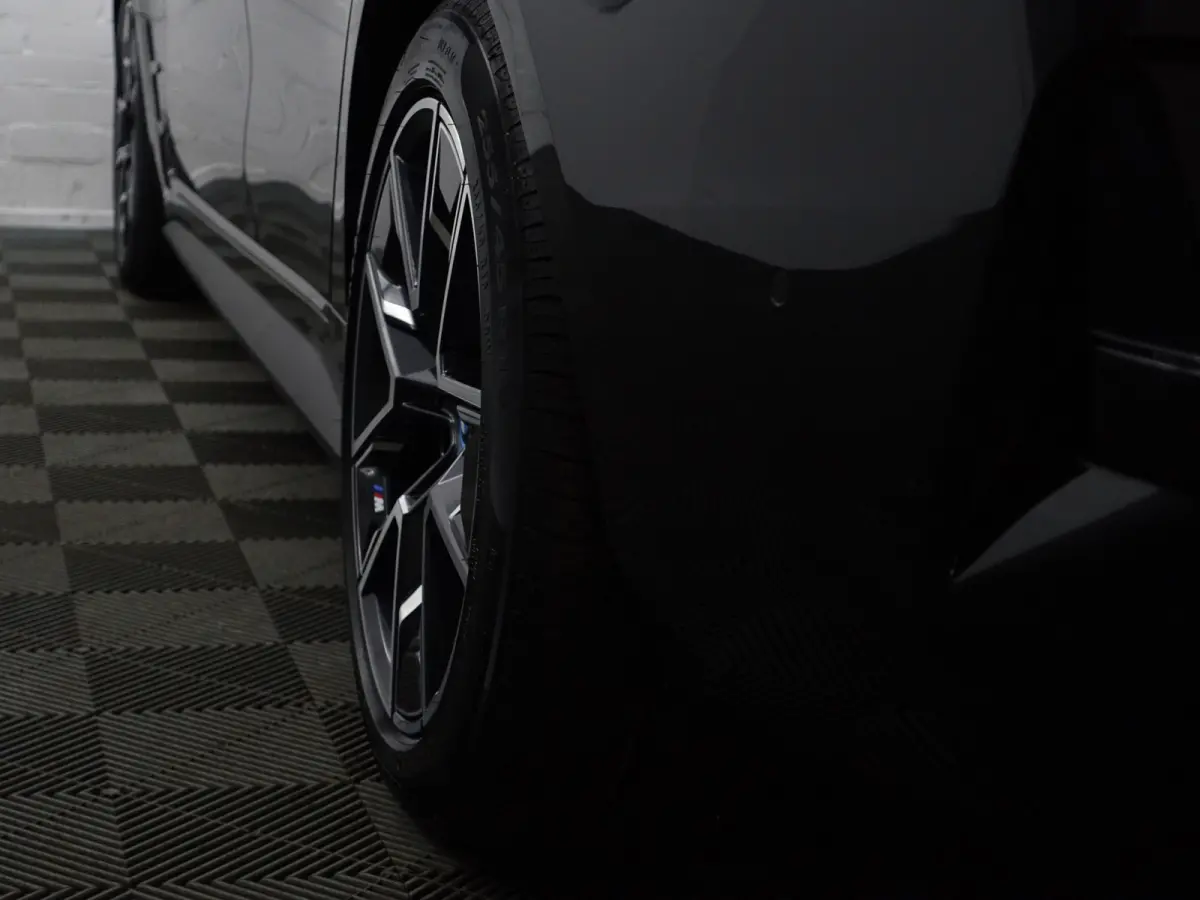 M50 High Executive 84 kWh- 94% SOH, Performance Seats, Laser Light, Schuifdak, Head Up, Sfeerverlichting
