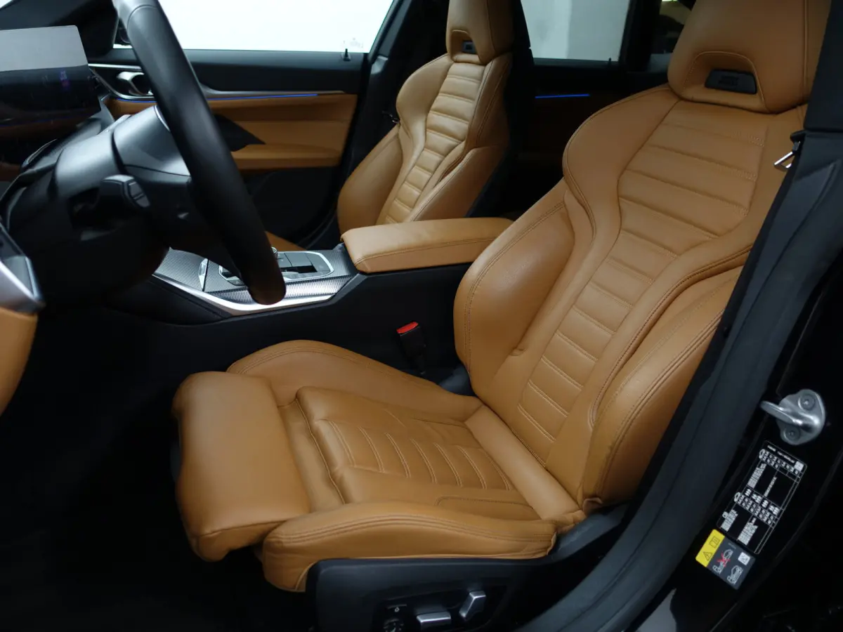 M50 High Executive 84 kWh- 94% SOH, Performance Seats, Laser Light, Schuifdak, Head Up, Sfeerverlichting