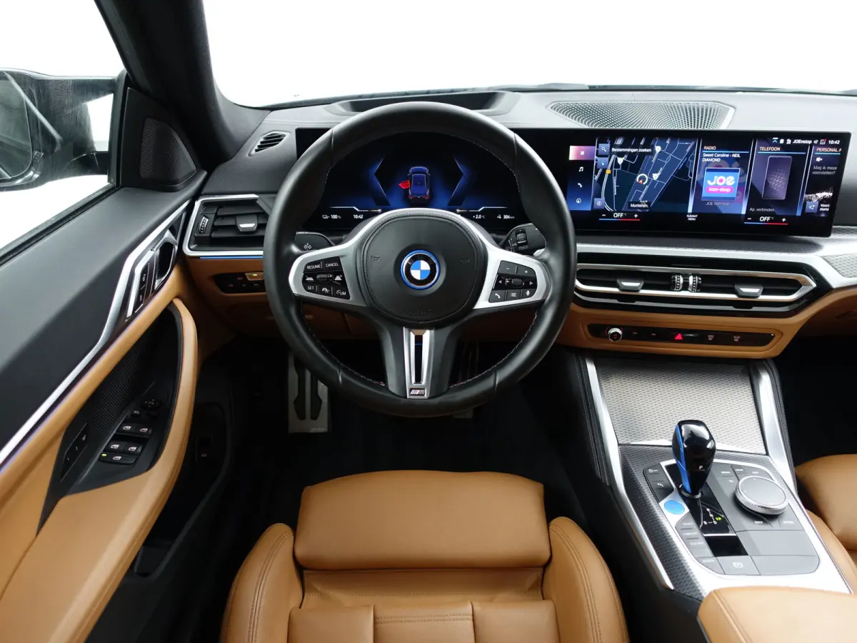 M50 High Executive 84 kWh- 94% SOH, Performance Seats, Laser Light, Schuifdak, Head Up, Sfeerverlichting