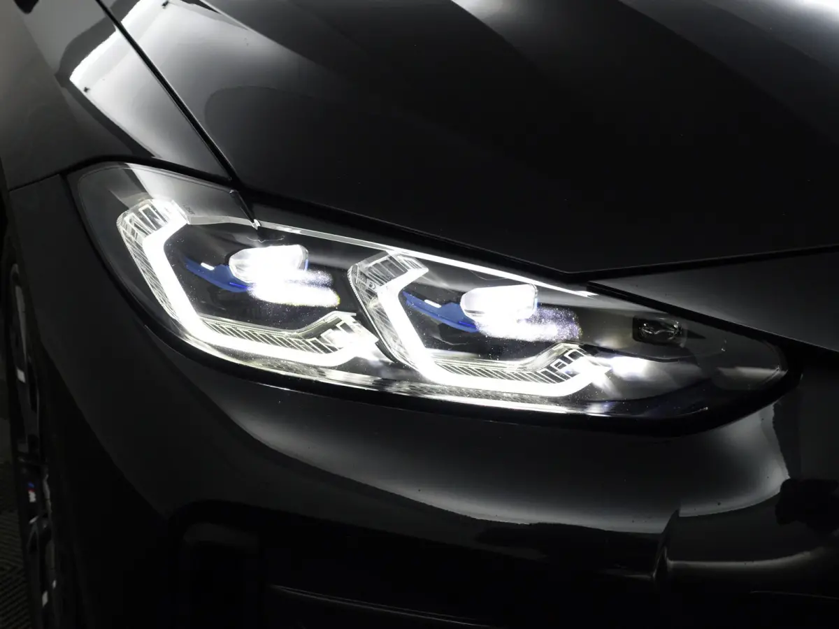 M50 High Executive 84 kWh- 94% SOH, Performance Seats, Laser Light, Schuifdak, Head Up, Sfeerverlichting