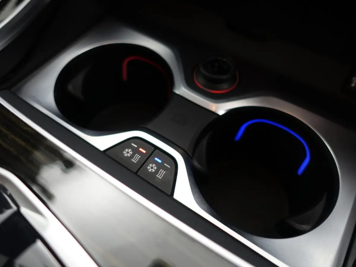 xDrive45e M Sport- Dravitgrau, Laser led, Stoelmassage, Head Up, Stoelventilatie, Stuur/Stoelverwarming, 360 Camera