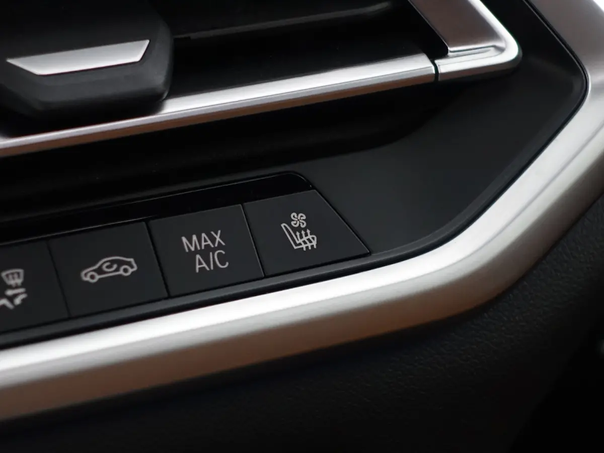 xDrive45e M Sport- Dravitgrau, Laser led, Stoelmassage, Head Up, Stoelventilatie, Stuur/Stoelverwarming, 360 Camera