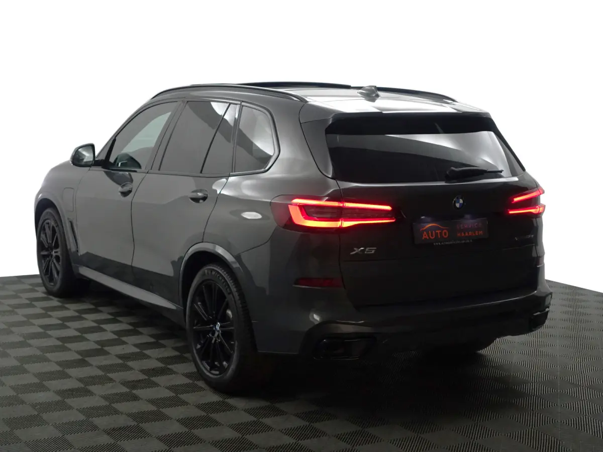 xDrive45e M Sport- Dravitgrau, Laser led, Stoelmassage, Head Up, Stoelventilatie, Stuur/Stoelverwarming, 360 Camera
