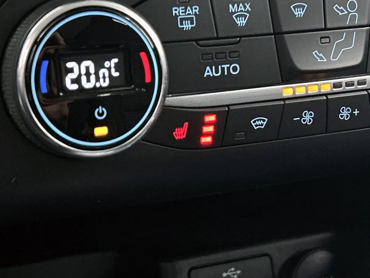 2.5 PHEV Titanium | Elektrische Trekhaak | WINTERPACK | Cruise Control | Achteruitrijcamera