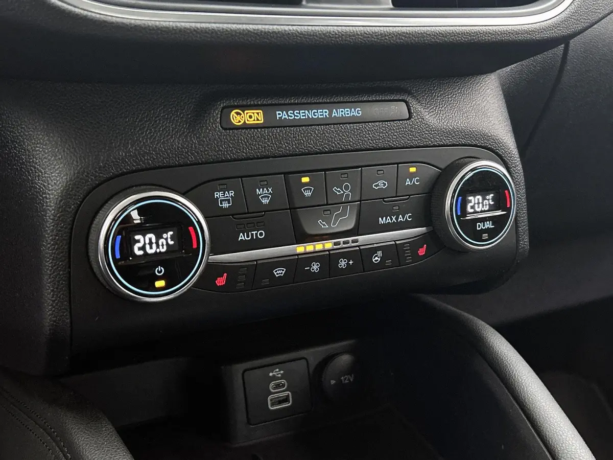 2.5 PHEV Titanium | Elektrische Trekhaak | WINTERPACK | Cruise Control | Achteruitrijcamera