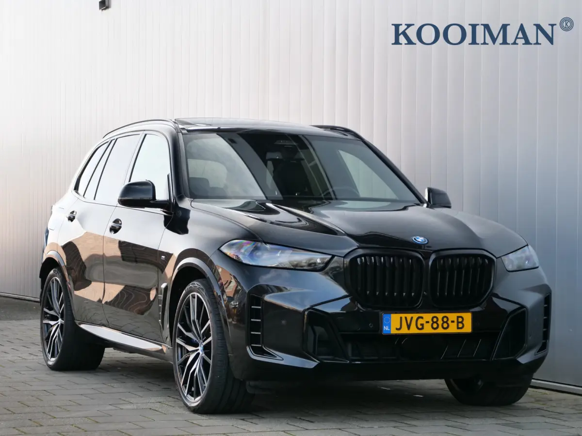xDrive50e PHEV 490 Pk Automaat M-Sport Pro Pack Navi / Leer / Innovation Pack / Camera's / 22 inch