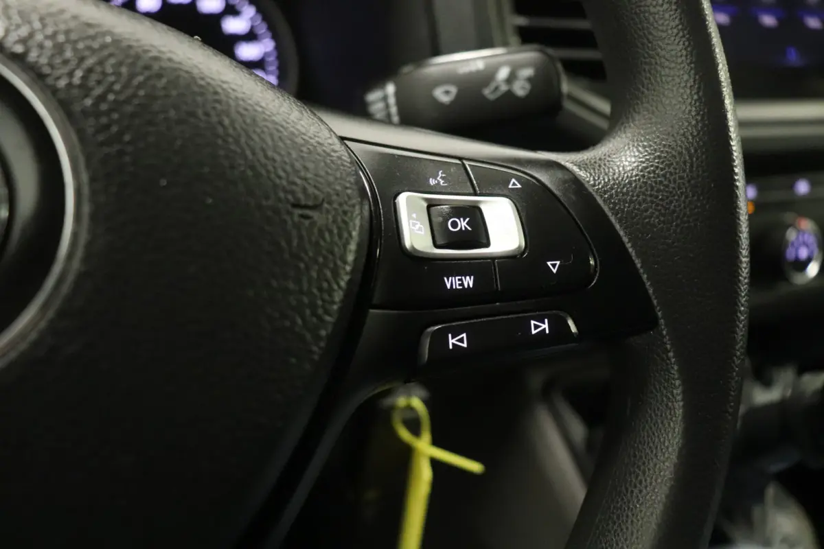 2.0 TDI 140PK L3H3 EURO 6 - Airco - Navi - Cruise - € 17.950,- Excl.