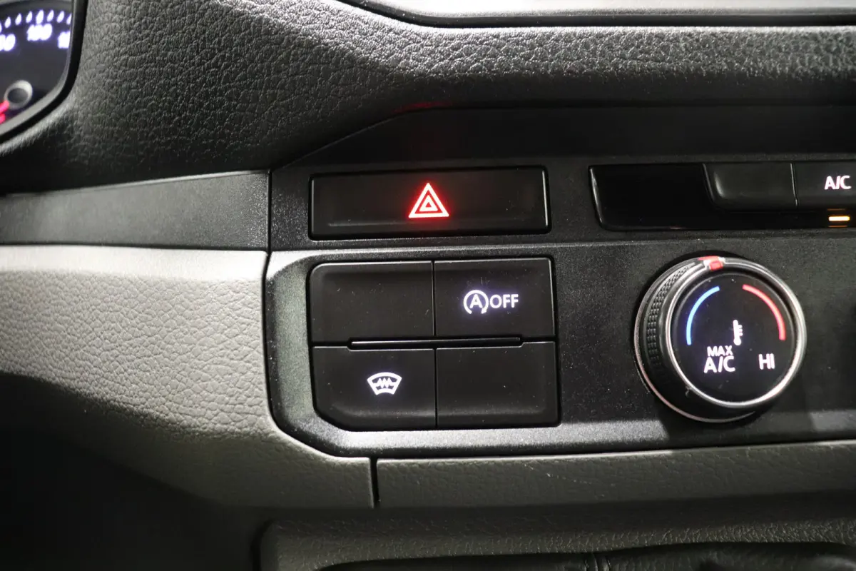 2.0 TDI 140PK L3H3 EURO 6 - Airco - Navi - Cruise - € 17.950,- Excl.