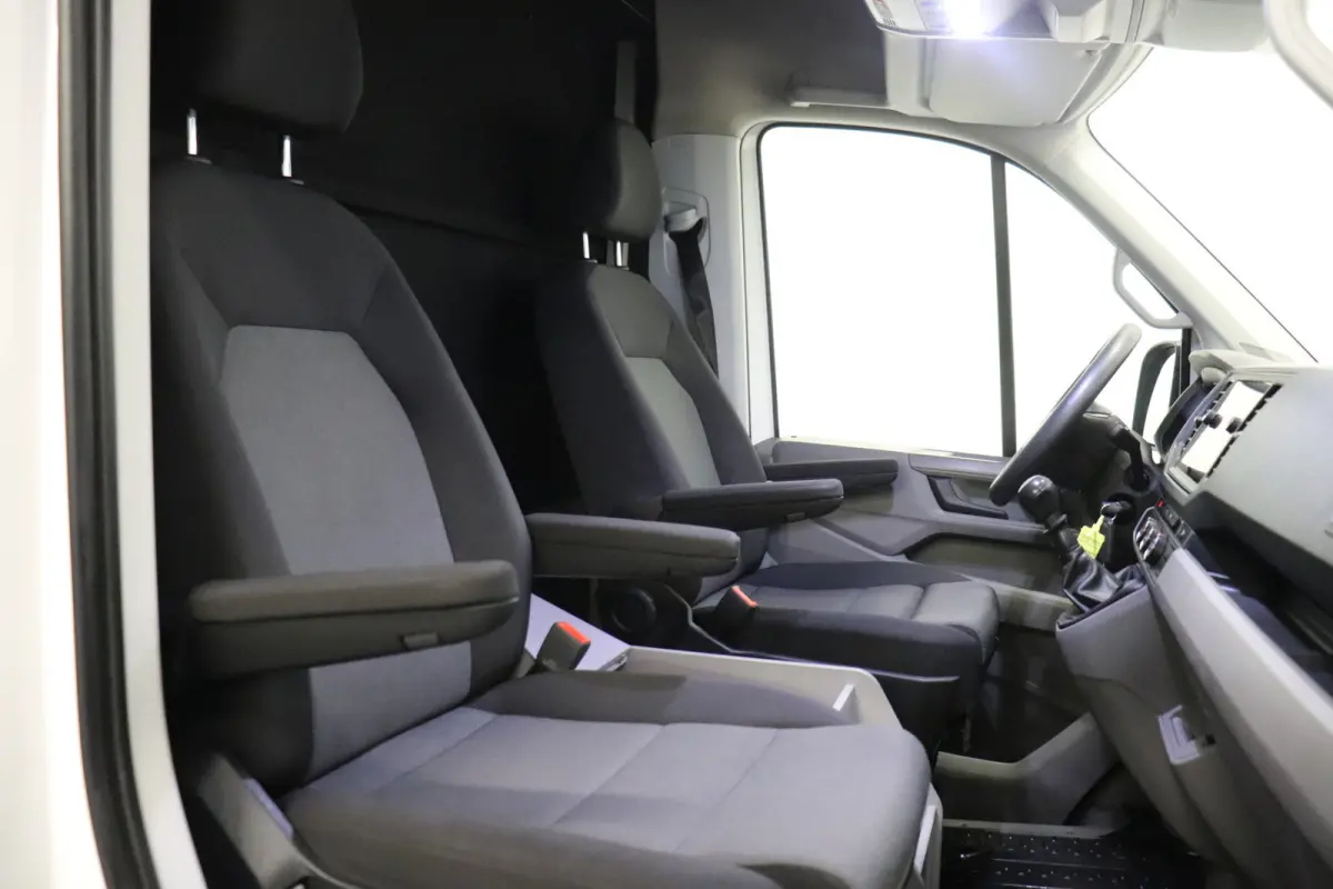 2.0 TDI 140PK L3H3 EURO 6 - Airco - Navi - Cruise - € 18.950,- Excl.
