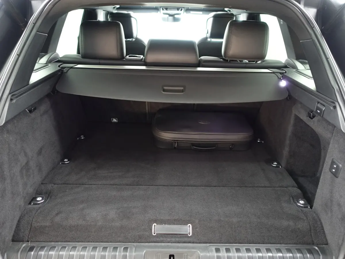 2.0 P400e Autobiography Dynamic Aut- Two Tone, Panodak, Head Up, Memory, Meridian Audio, Stuur/Stoelverwarming